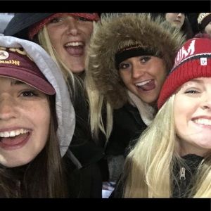 Meet your Posher, Alexia